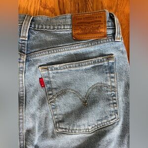 Levi’s Wedgie Fit Straight Women's Jeans size 28 RARE tag